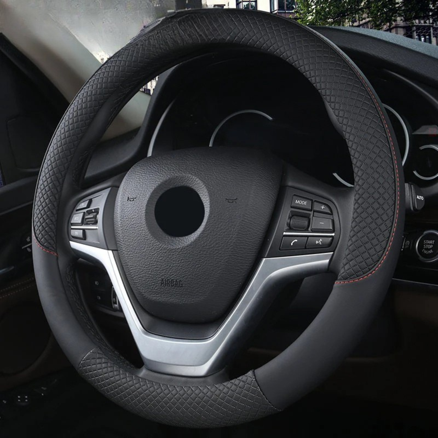 Coprivolante in pelle sintetica – Comfort ed eleganza